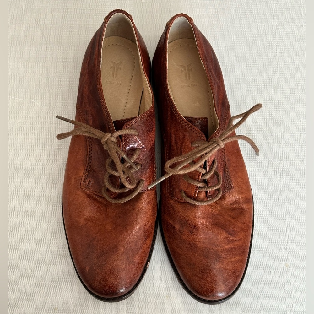 Frye leather lace up shoe